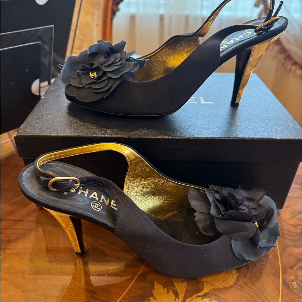 Authentic CHANEL slingback pumps  Heels with camellia Sz 10.0